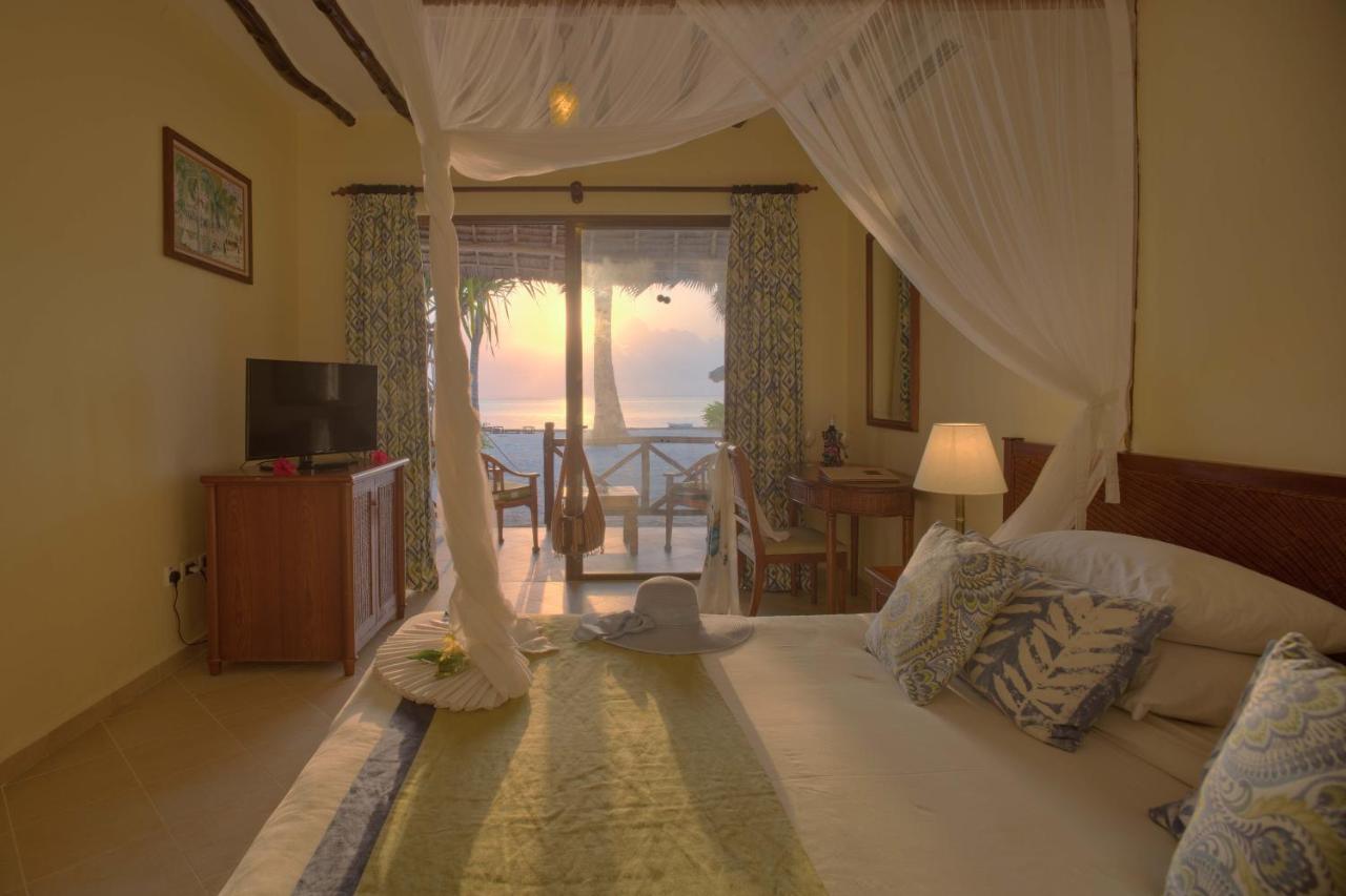 Superior Double Room (Bahari Room)