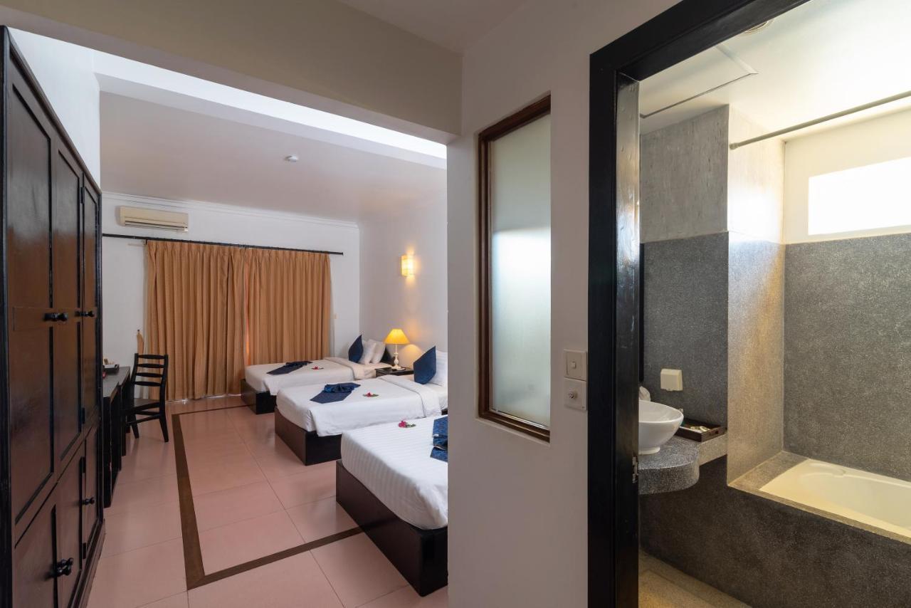 Deluxe Triple Room
