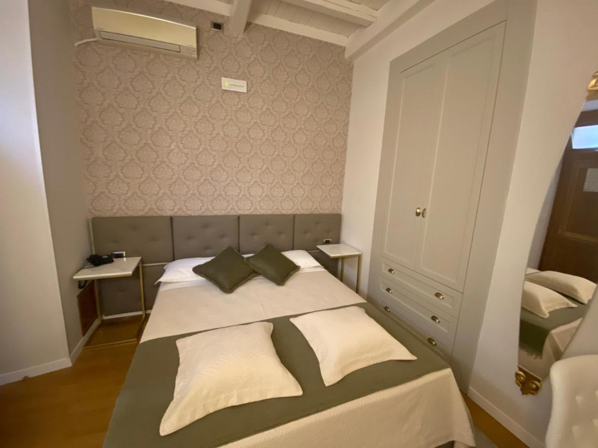 Double Room Private Bathroom