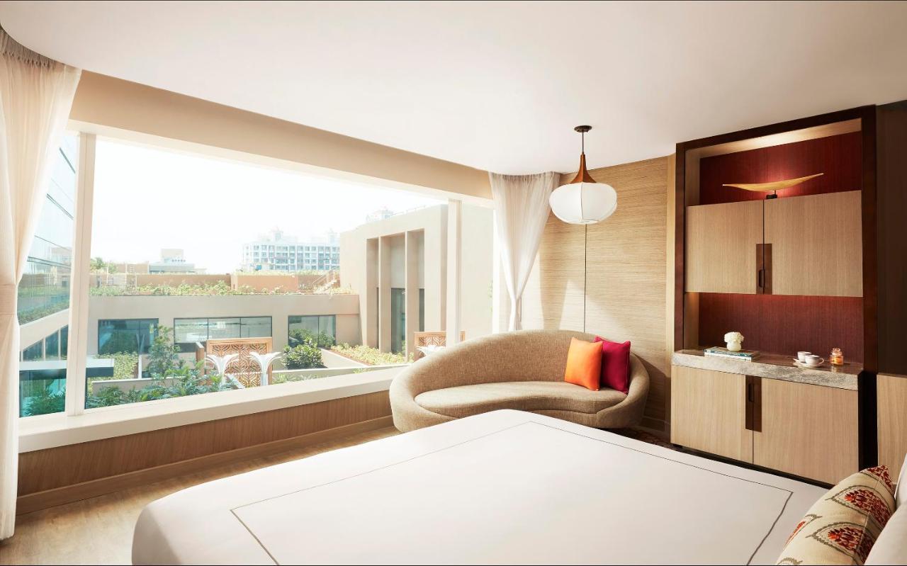 Luxury King Bed,1019930644:JPEG