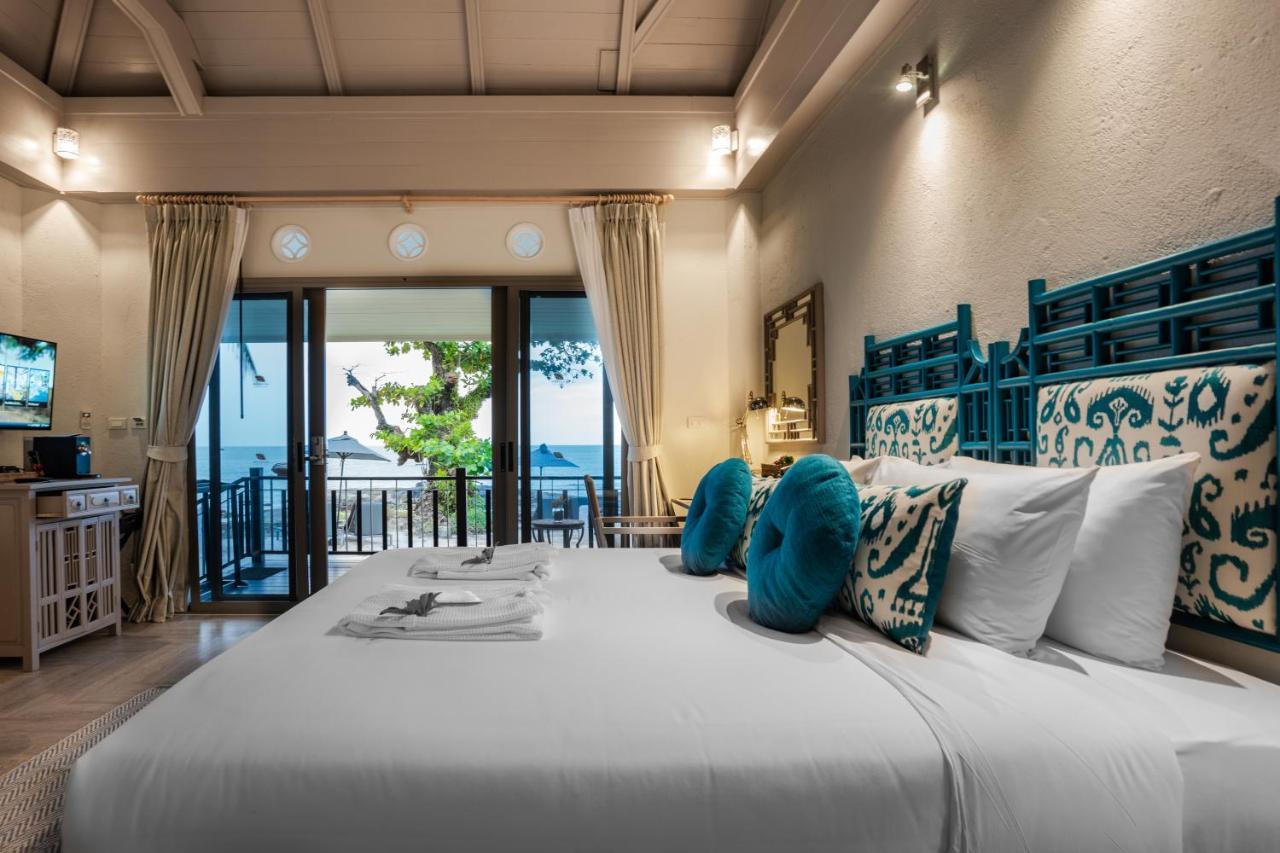 Beachfront Deluxe Double Room