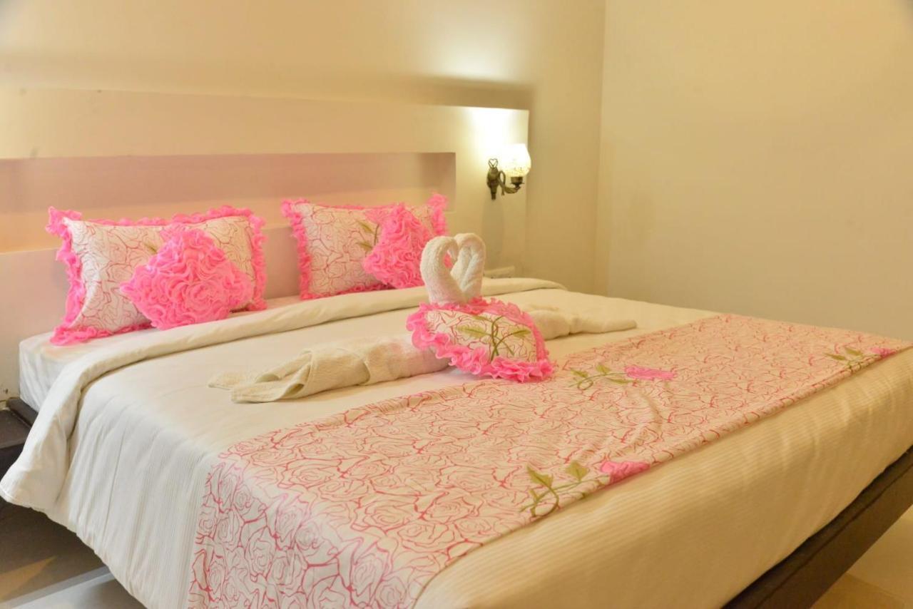 Deluxe Double Room,1592992184:JPEG