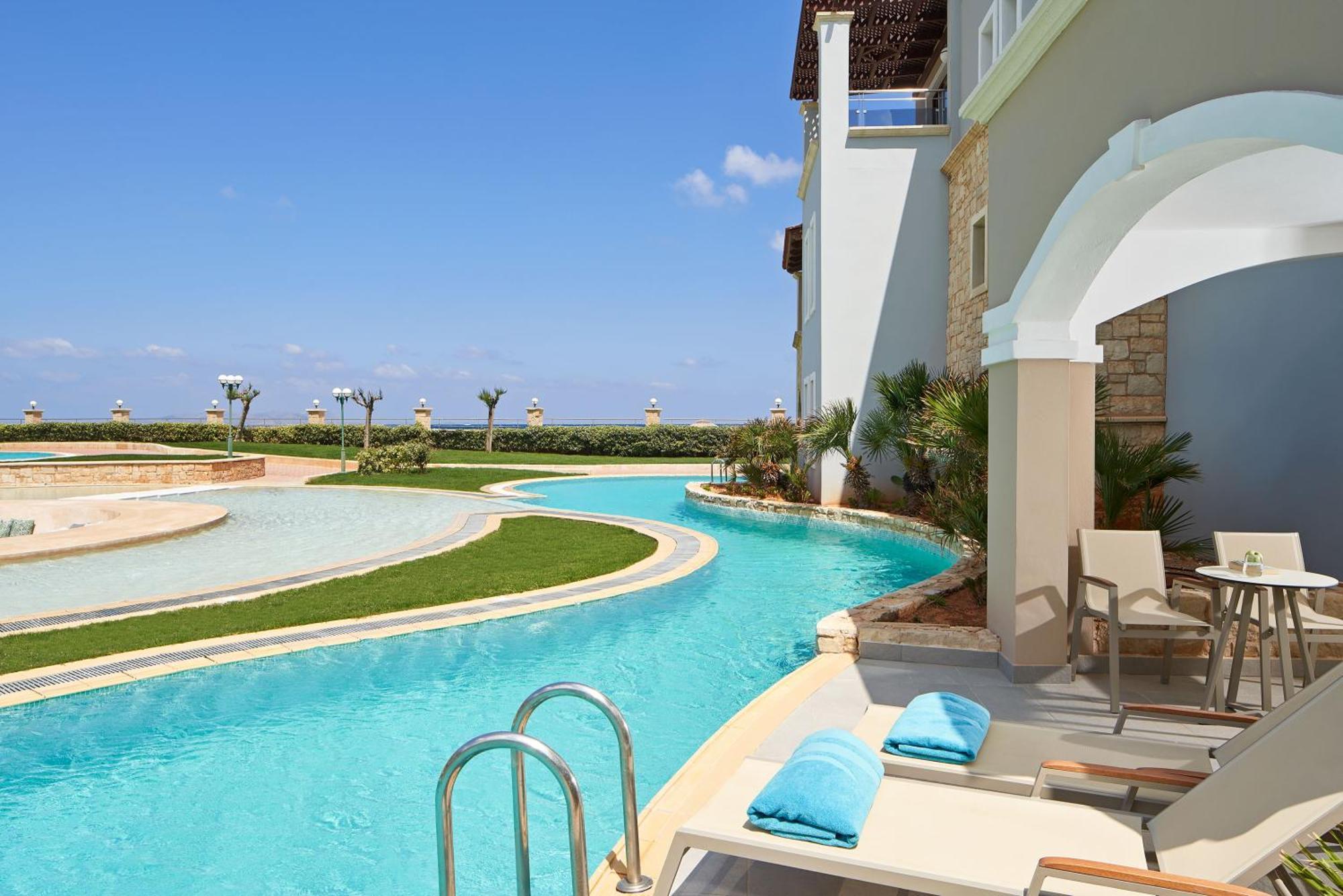 Double Room Swim Up Inland View