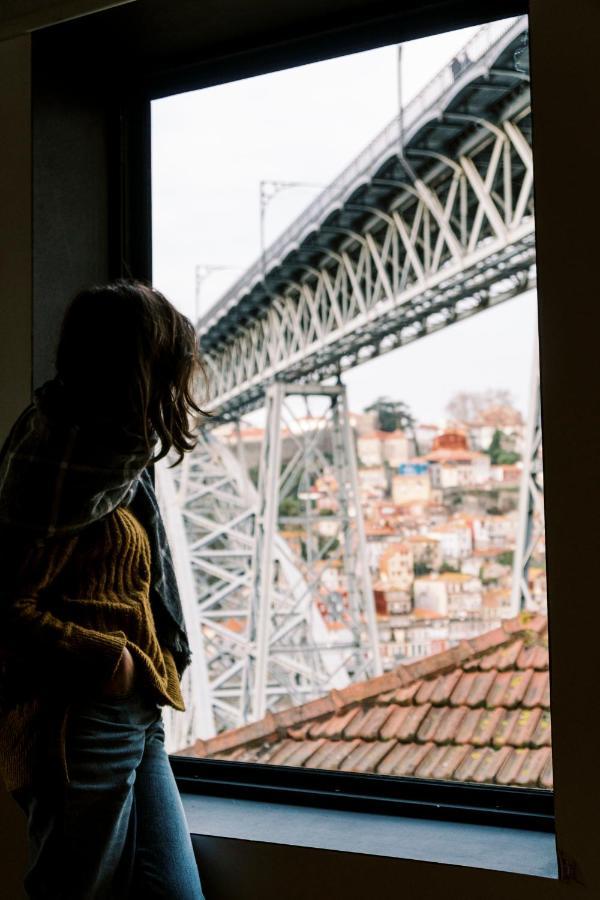 Studio Apartment River Bridge View