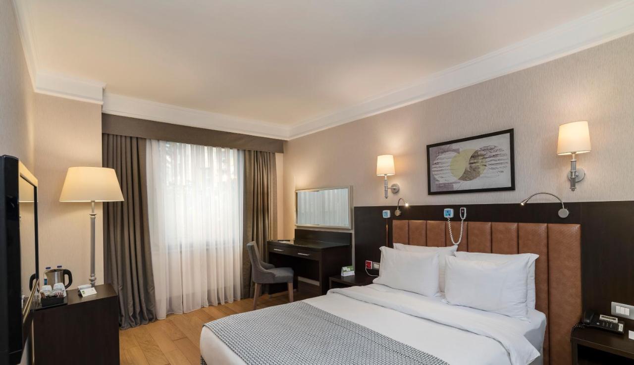 Habitación Estándar con cama extragrande - Adaptada para personas de movilidad reducida