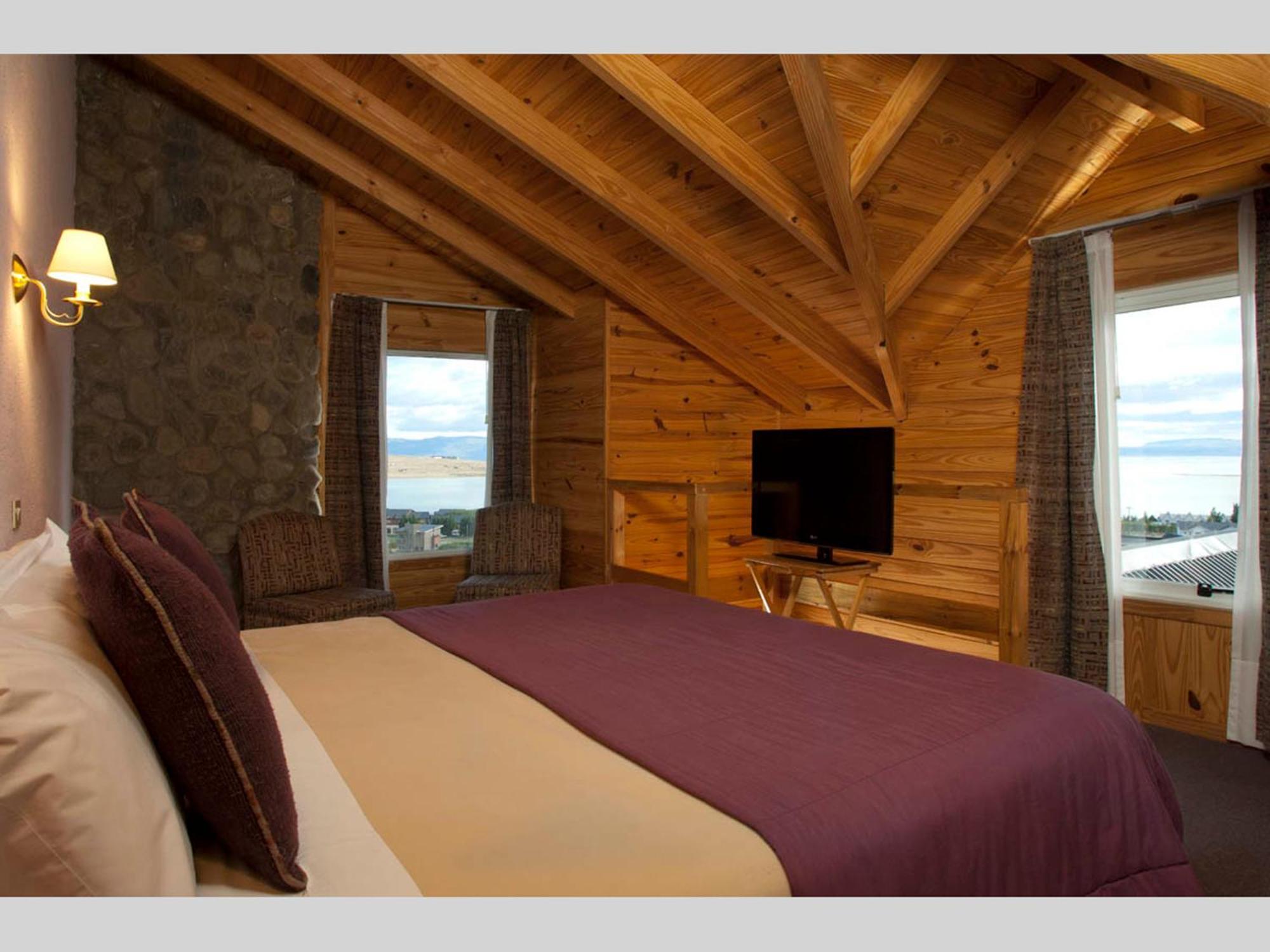 One-Bedroom Bungalow (2 Adults),130756850:JPEG