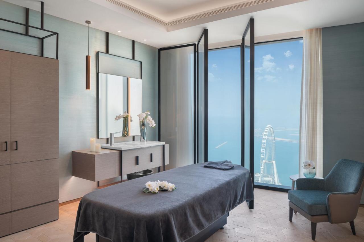 Premier Marina City View Room King & World's Highest Infinity Pool Access