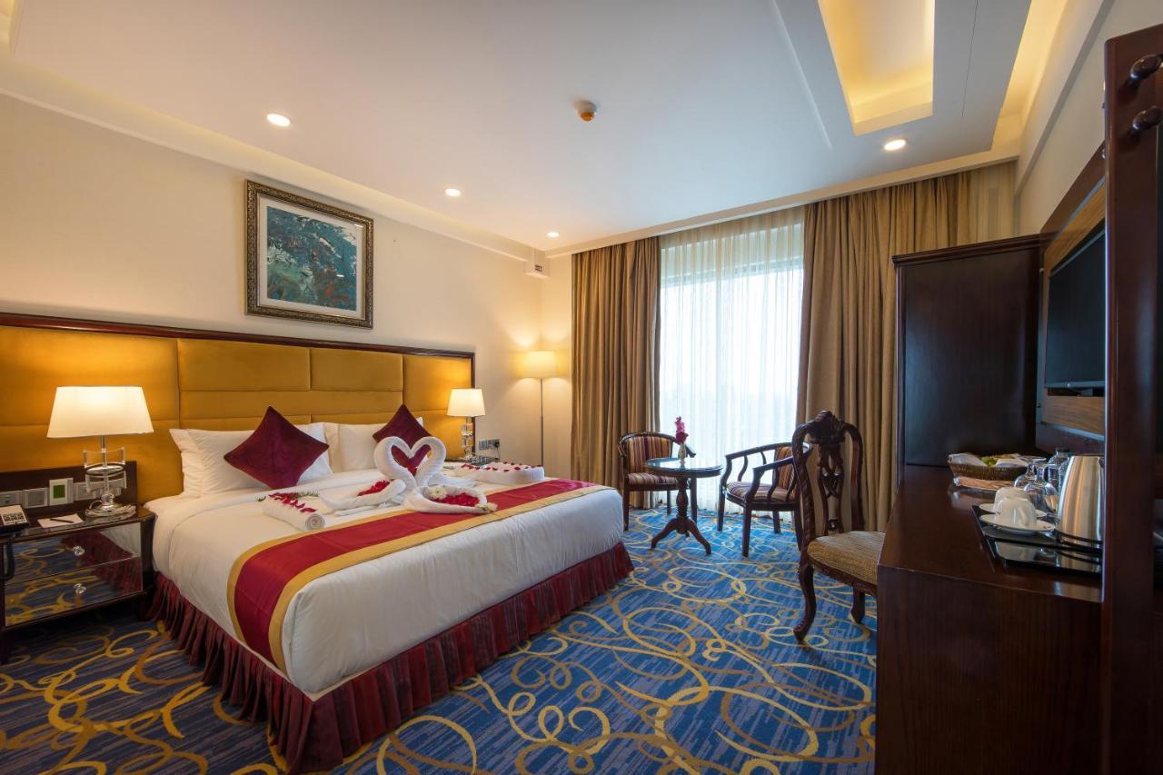 Deluxe Suite,1115509071:JPEG