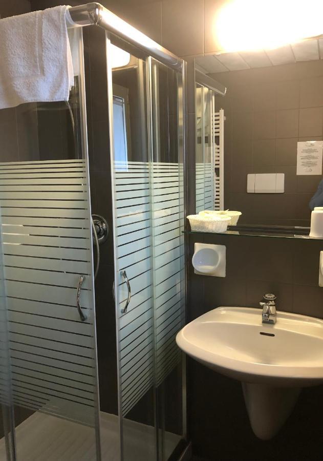 Comfort Single Room with Balcony,1122604599:JPEG