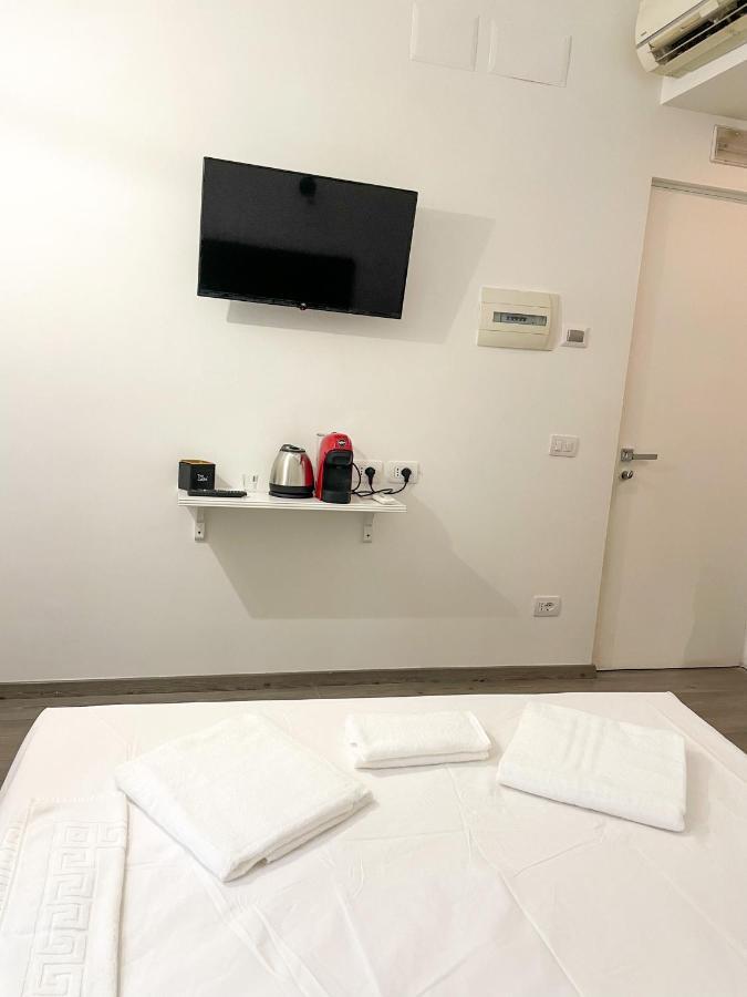 Small Double Room,1126396860:JPEG