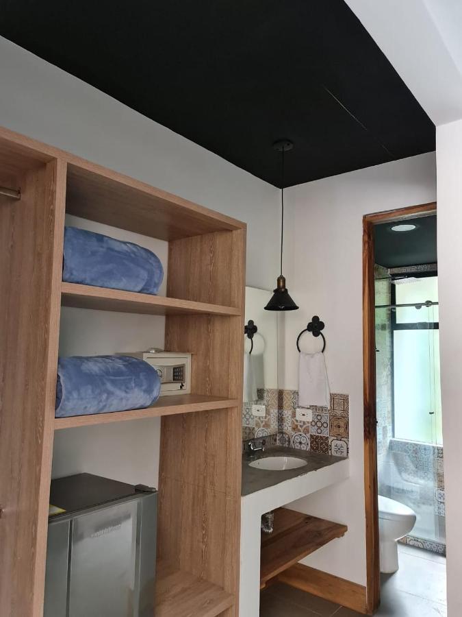 Habitación Triple con balcón