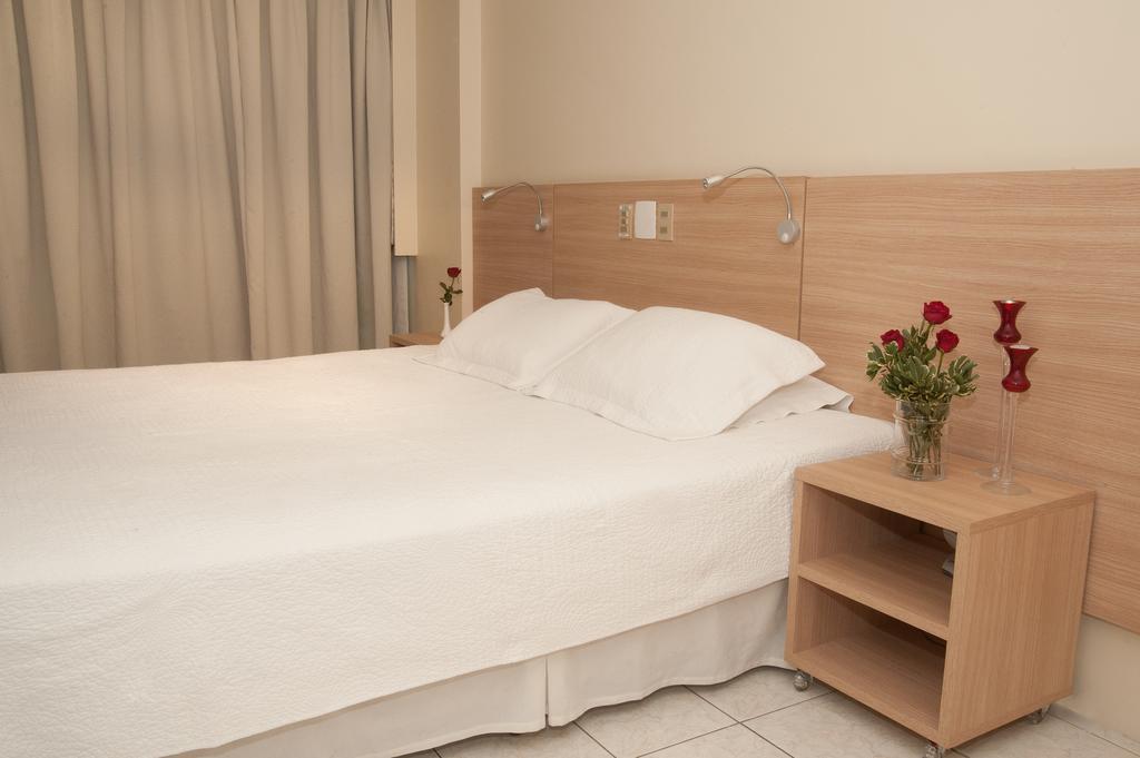 Standard Room,463841106:JPEG
