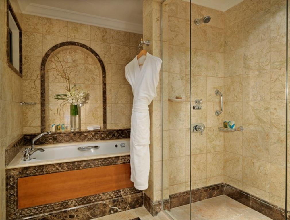 Grand Executive Suite