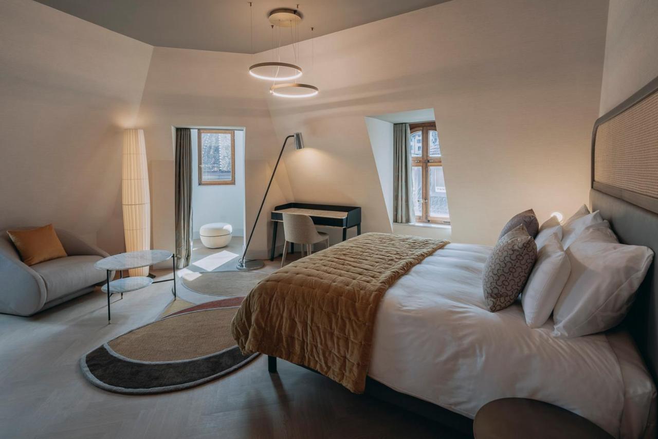 Marketplace Junior Suite