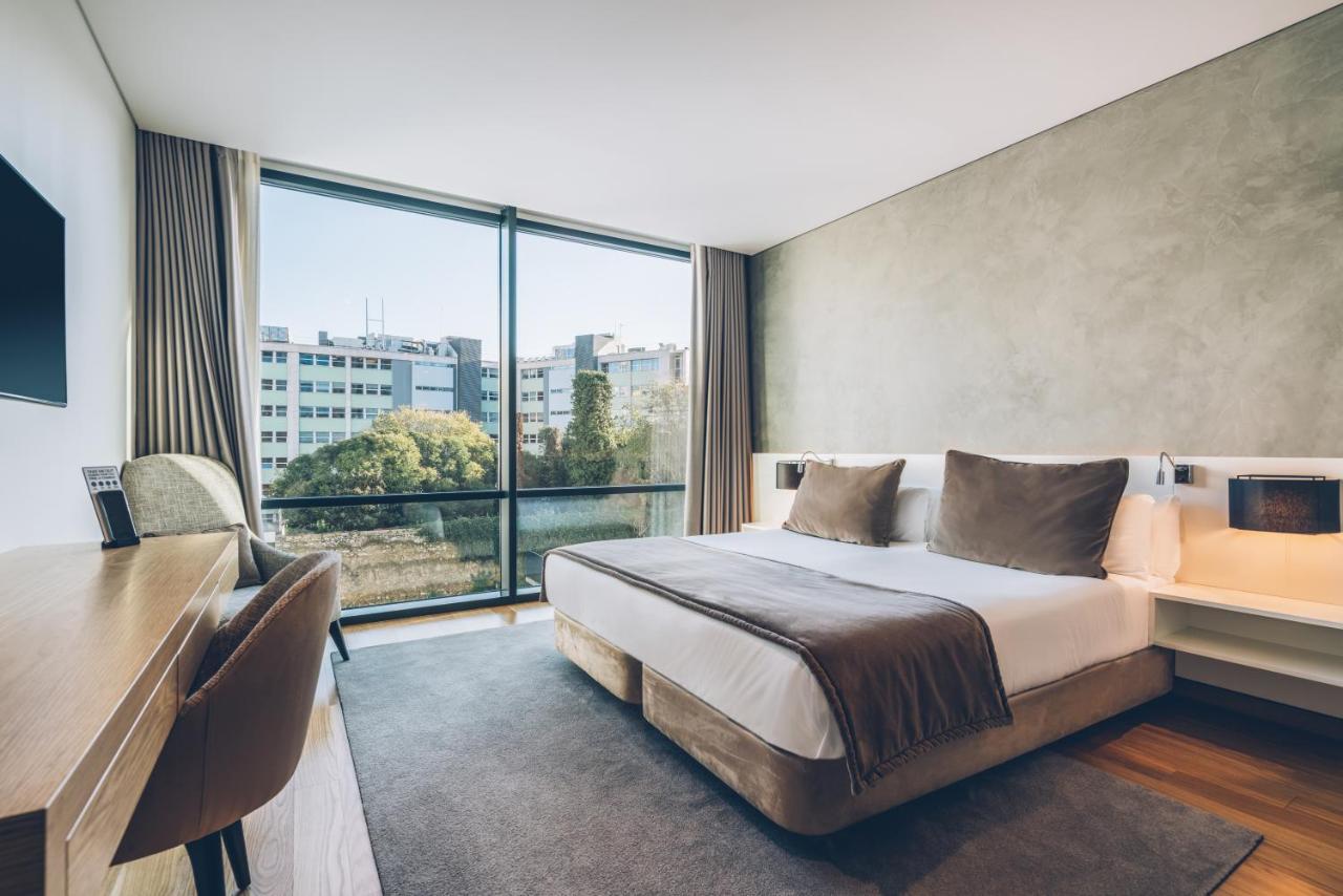 Double Room Pool View