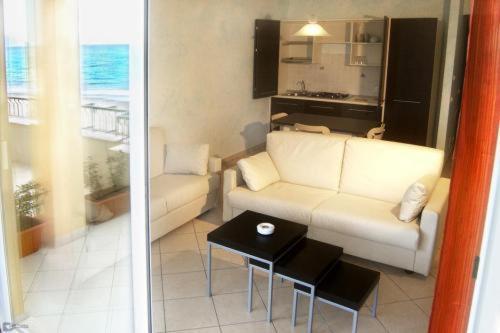 Superior One-Bedroom Apartment