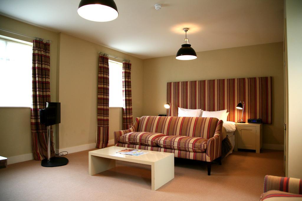 Luxury King Room