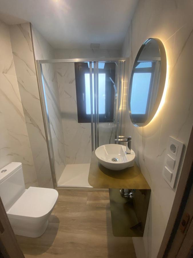 Suite with Balcony,1195110769:JPEG