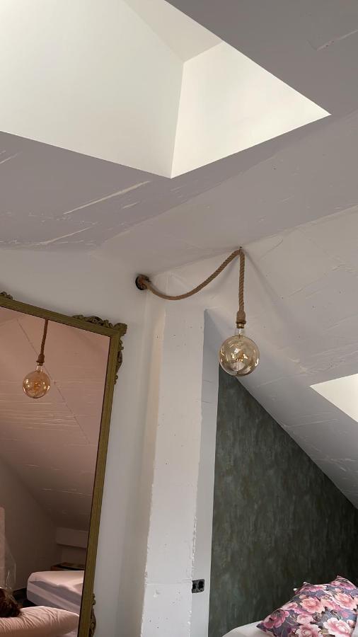 Suite - Attic,1195110694:JPEG