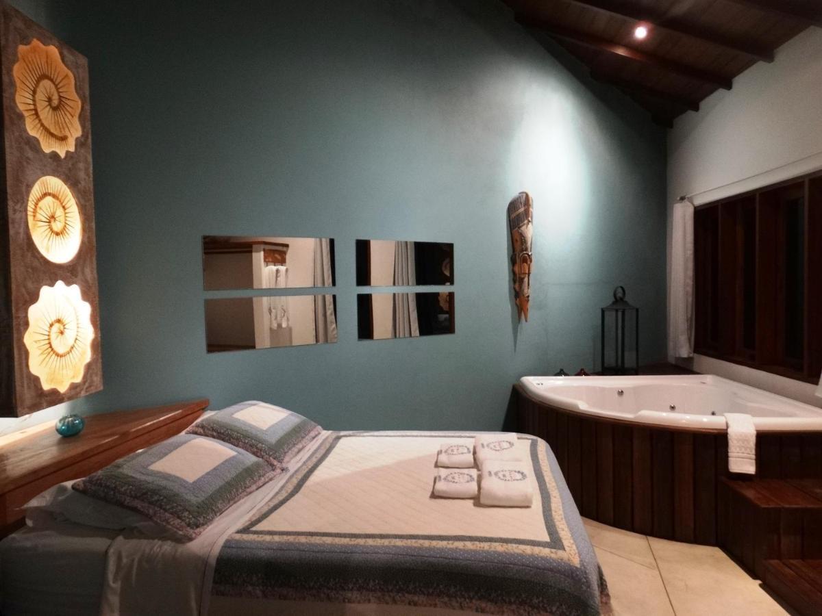 Suite Spa Bath,1584565630:JPEG
