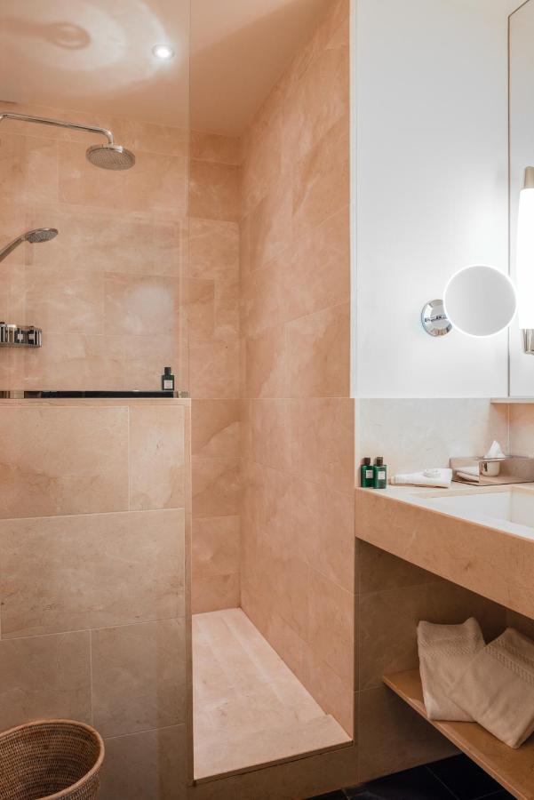 Chambre Familiale (2 Chambres)