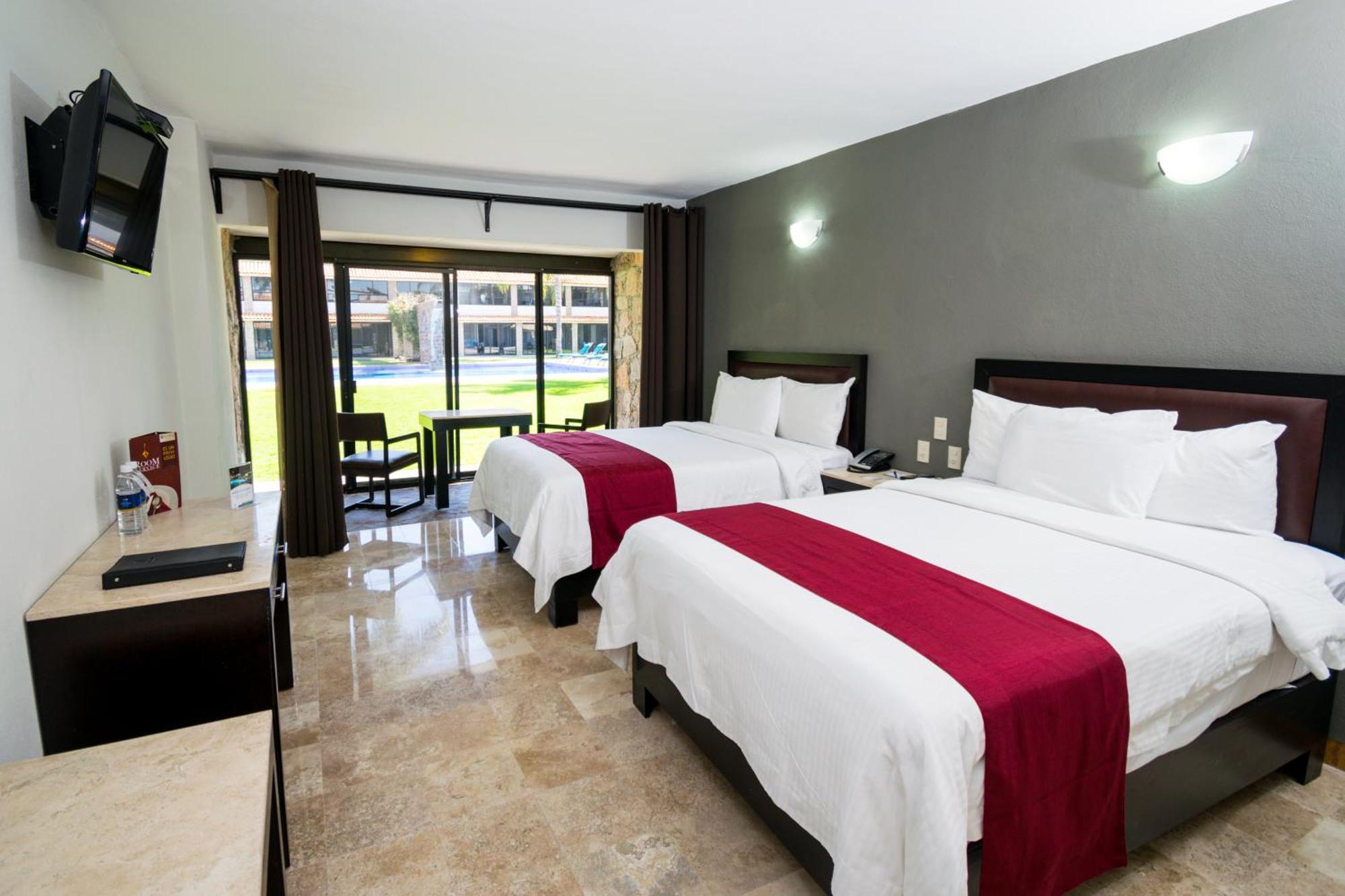 Twin Room Pool View