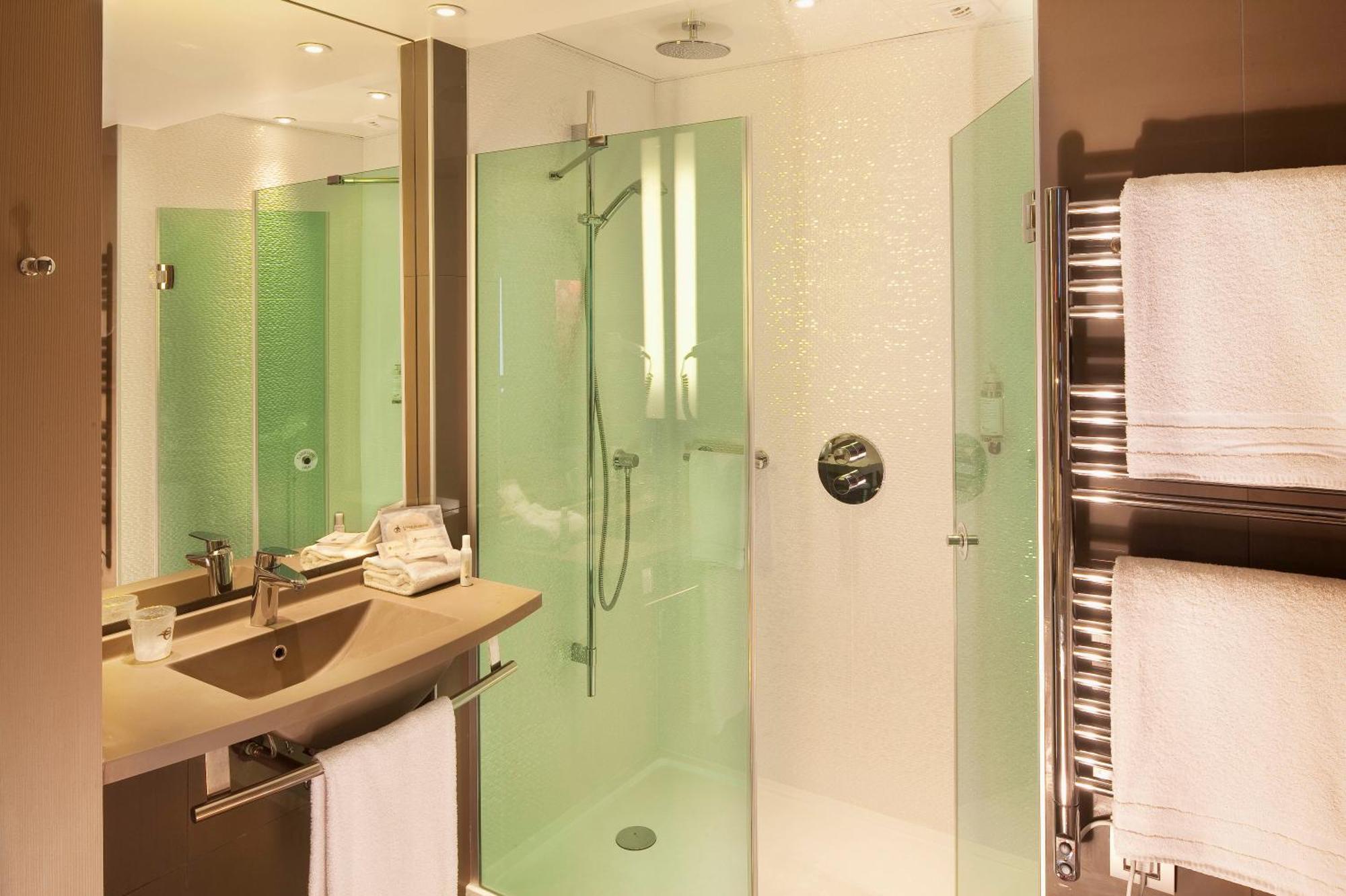 Deluxe Room Double or Twin