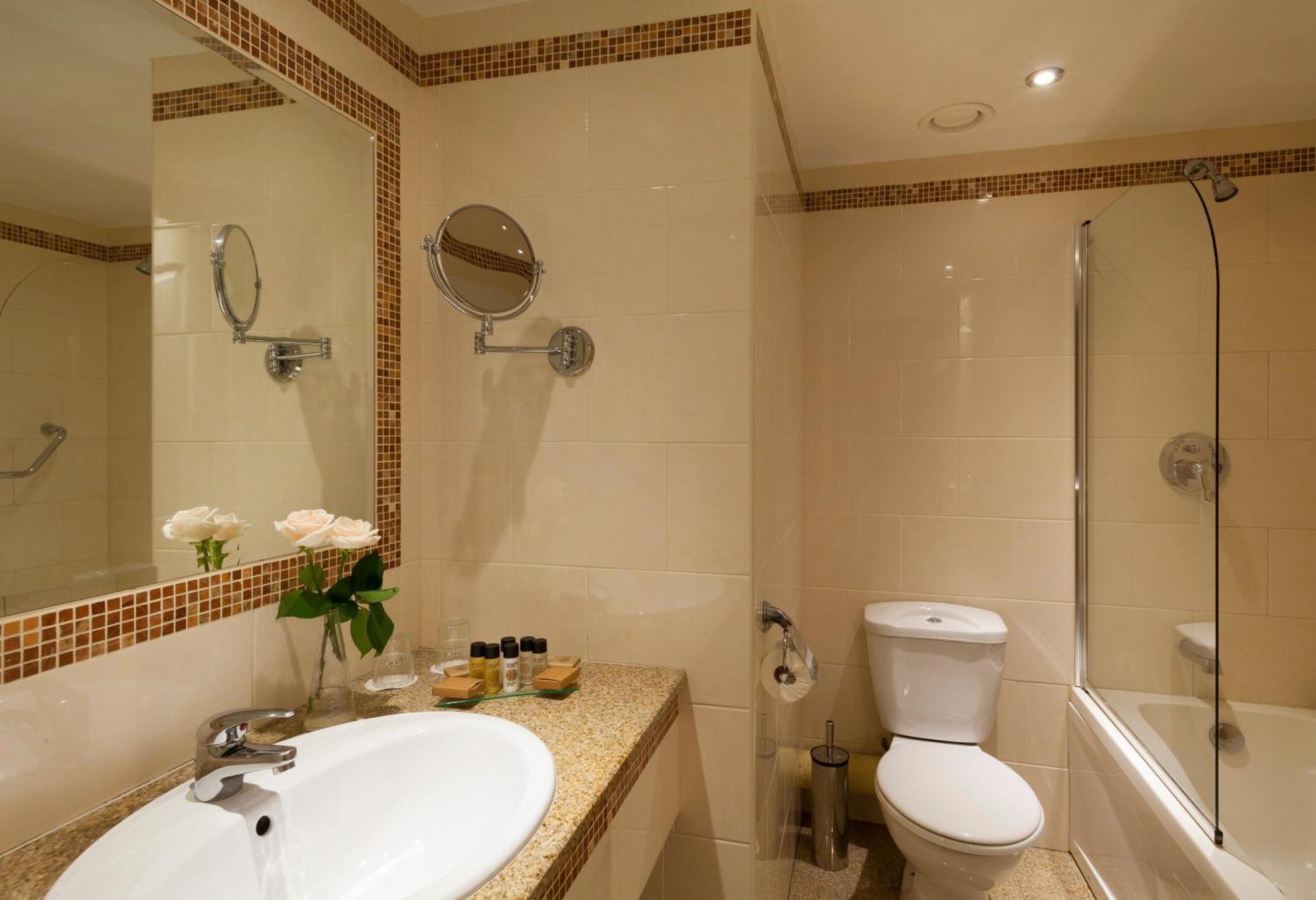 Triple Room,1274374393:JPEG