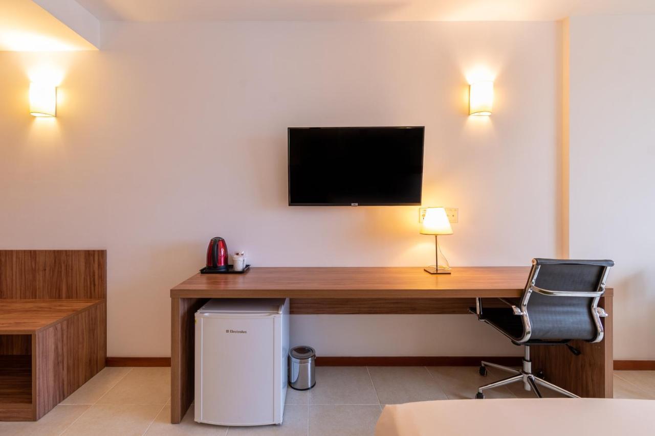Quarto Duplo Premium com 2 Camas de Casal