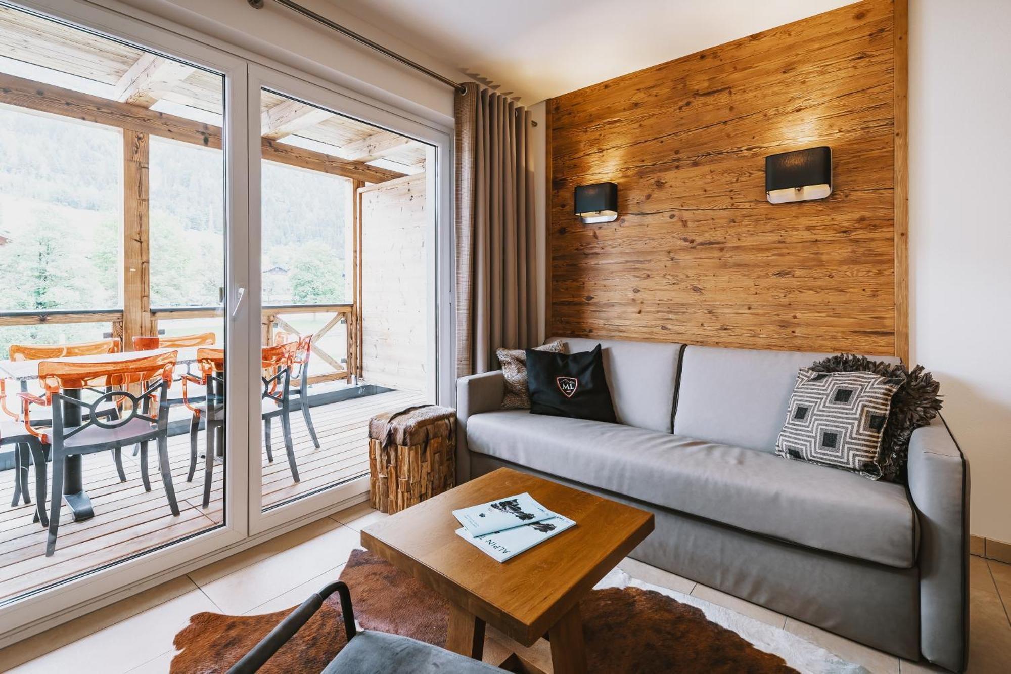 Two-Bedroom Suite,1397976116:JPEG