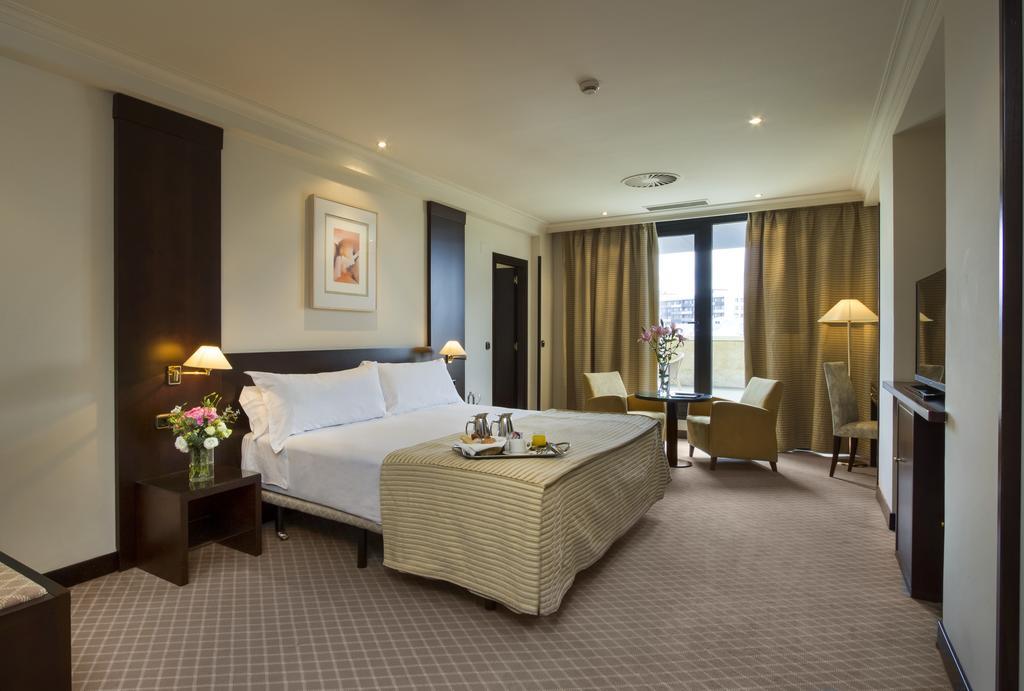 Junior Suite,1553159458:JPEG