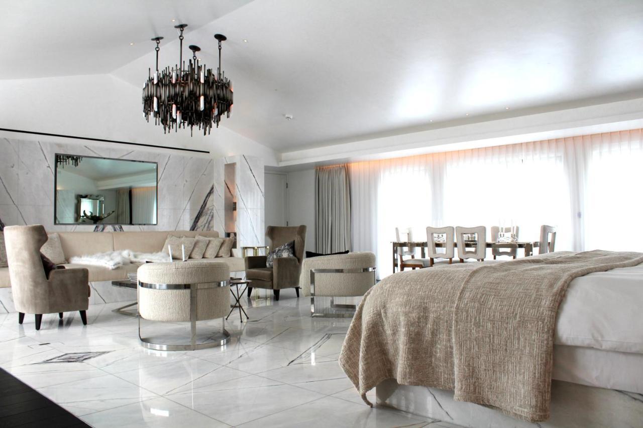 Penthouse Suite,1234546169:JPEG