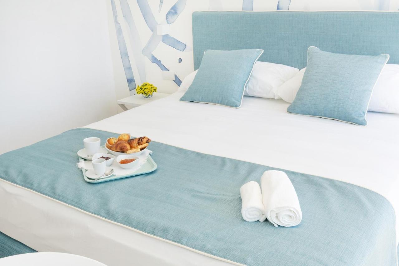 Deluxe Double or Twin Room with Sea View,1340234849:JPEG