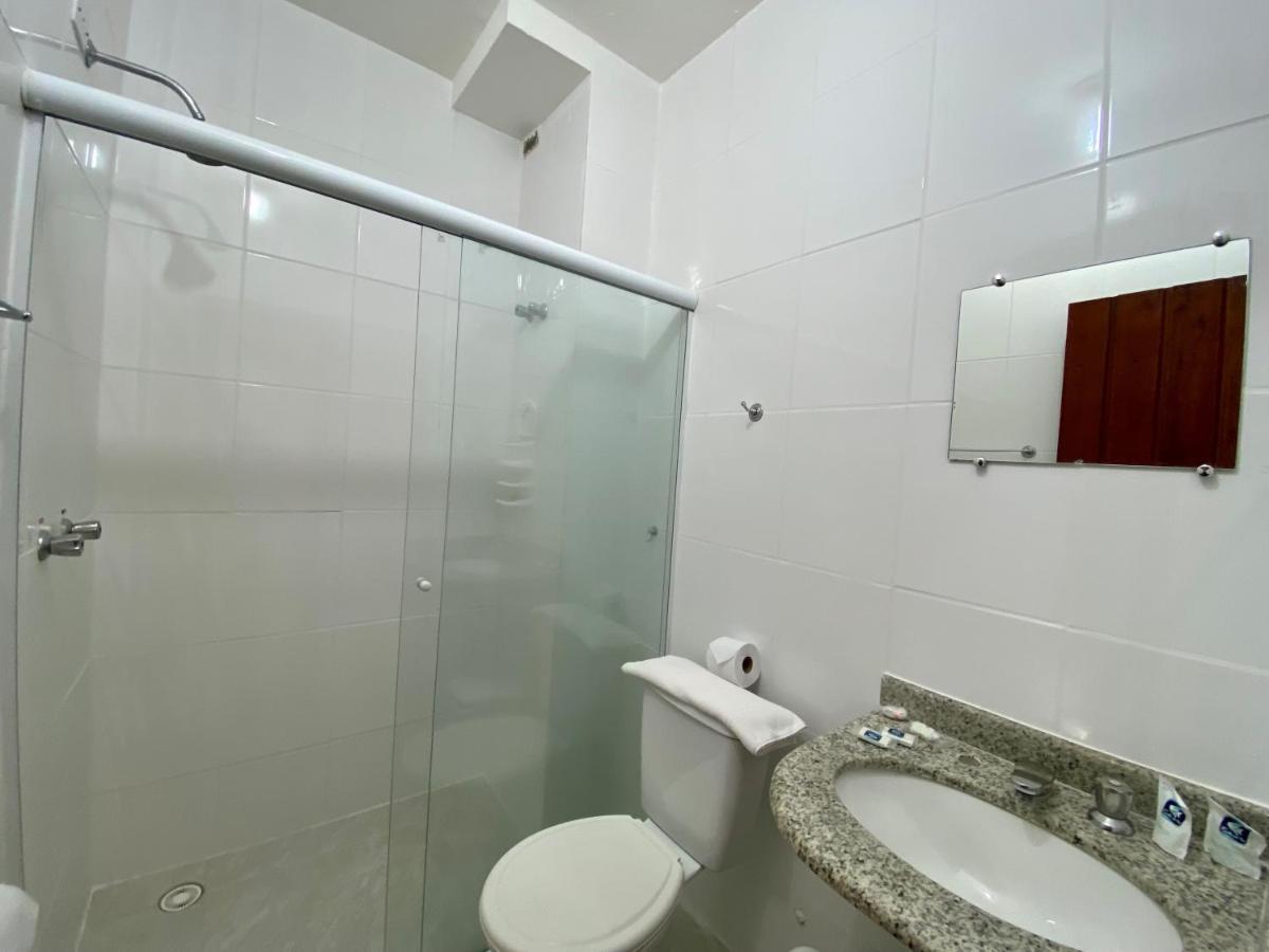 Suíte com Vista para a Piscina