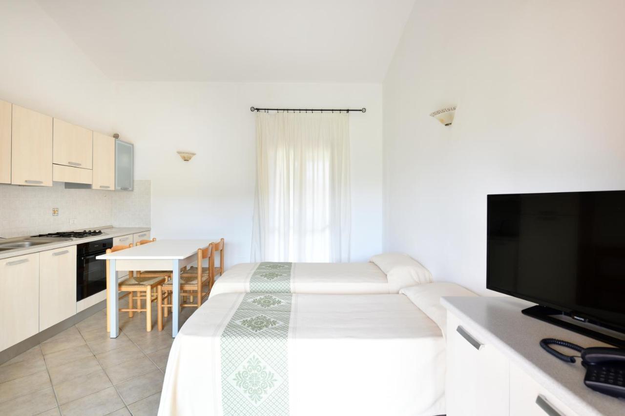 One-Bedroom Apartment,1268359264:JPEG