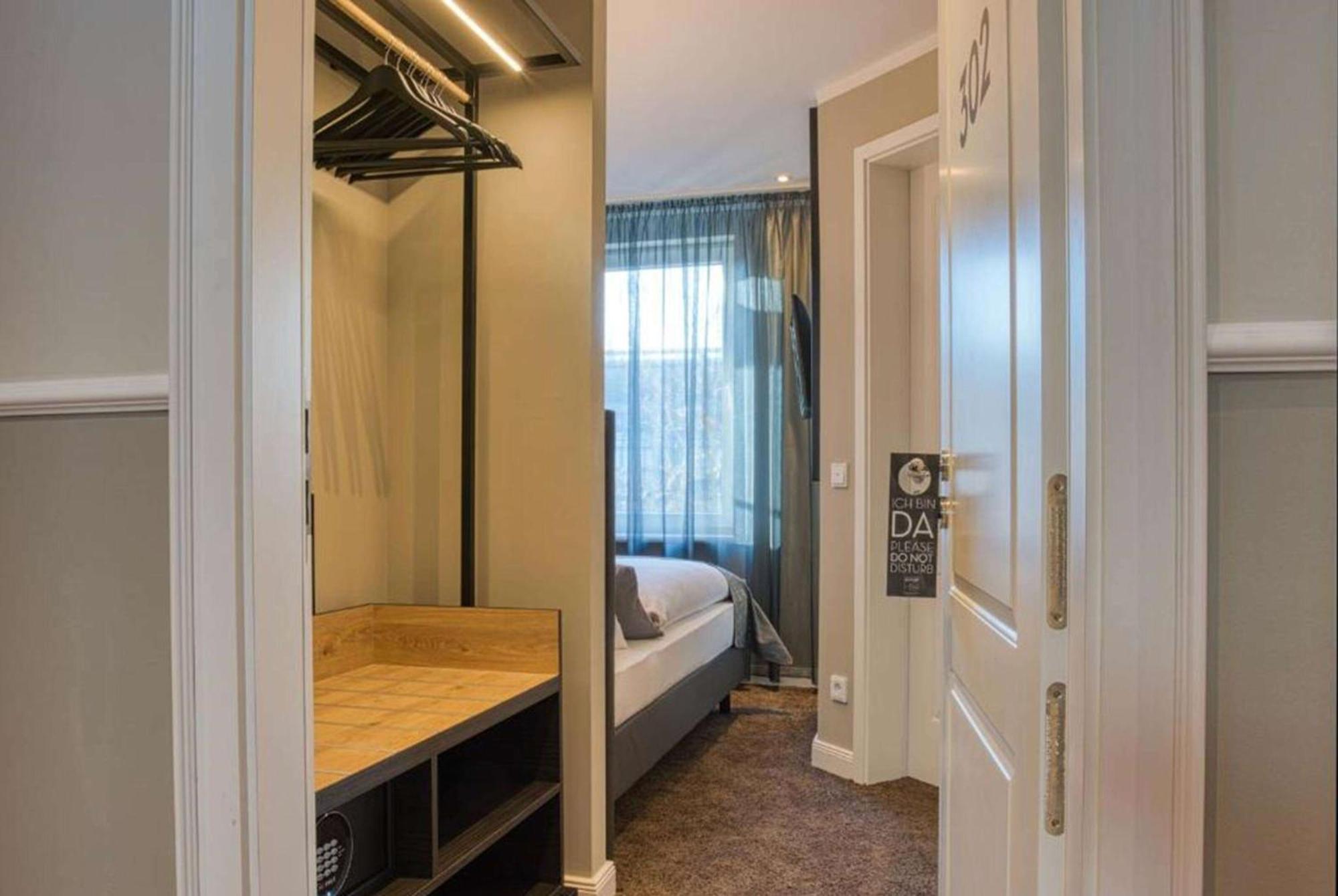Standard King Room