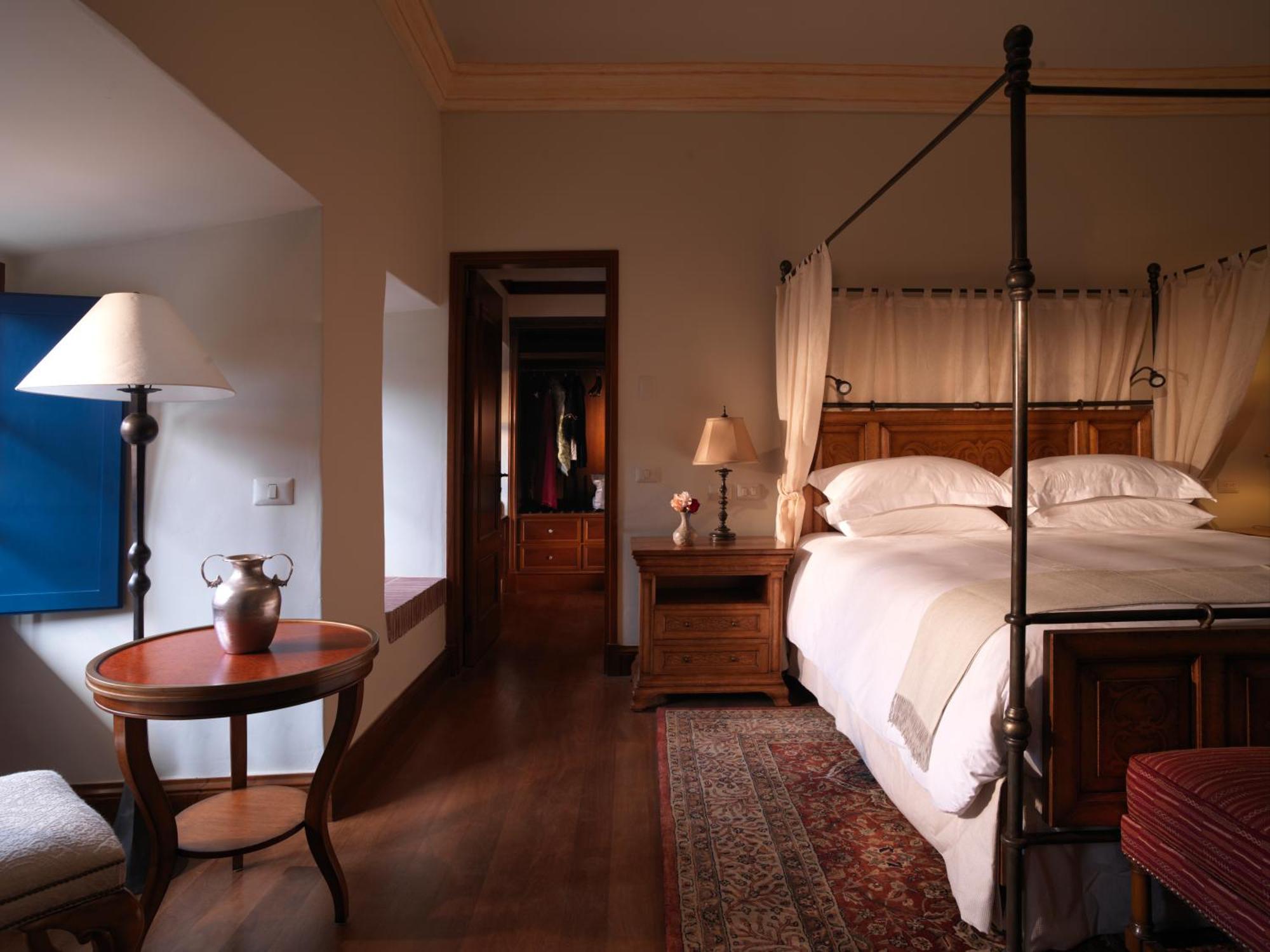 Junior Suite,1278147130:JPEG