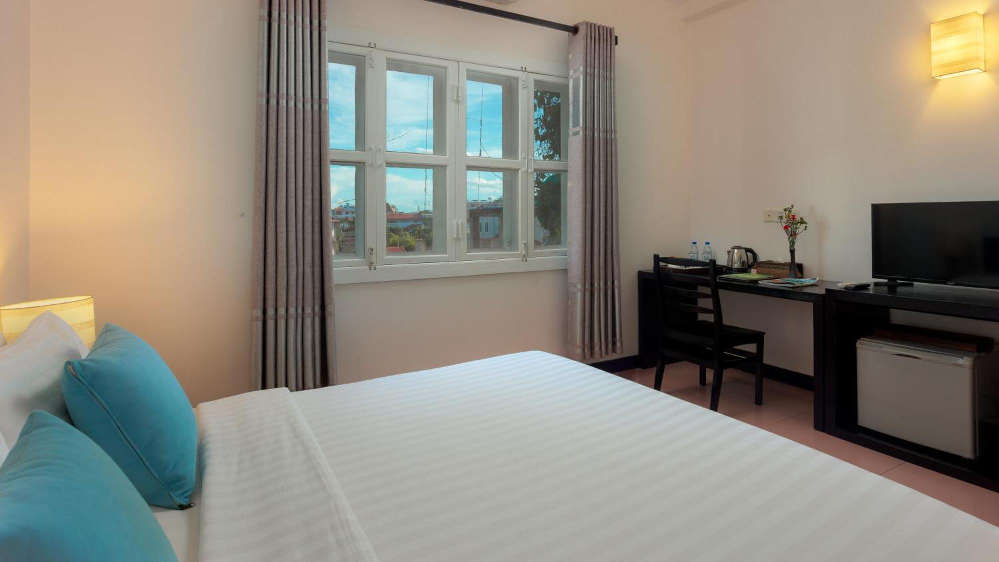 Deluxe Single Room