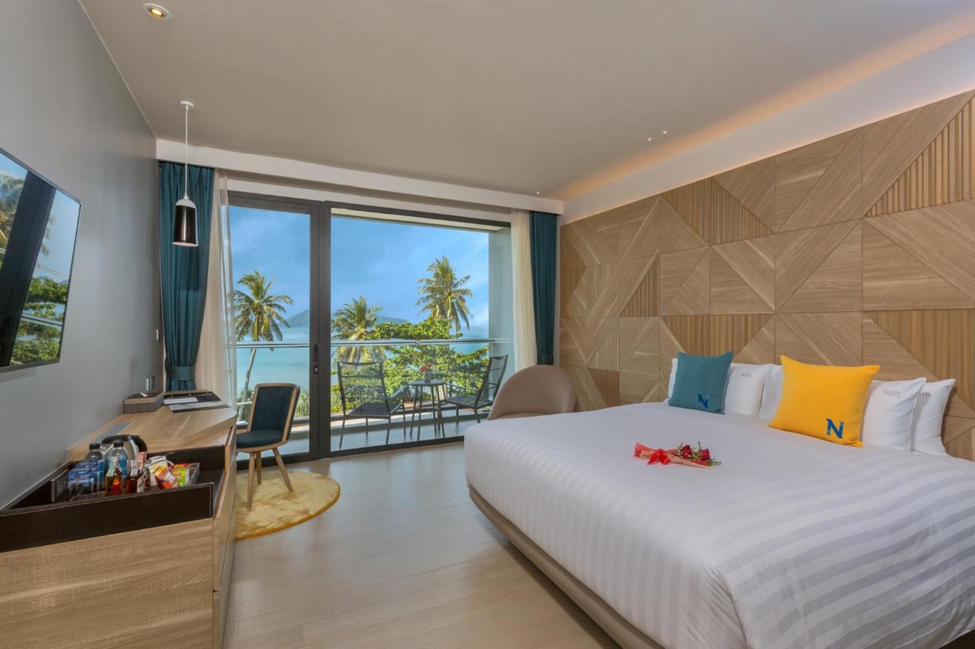 Deluxe Double Room with Sea View