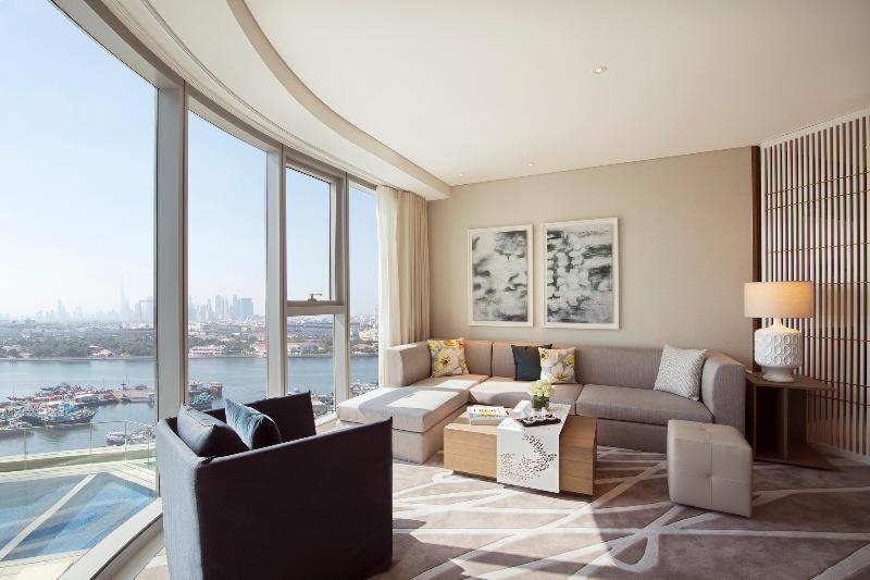 Suite de 1 dormitorio con acceso al salón