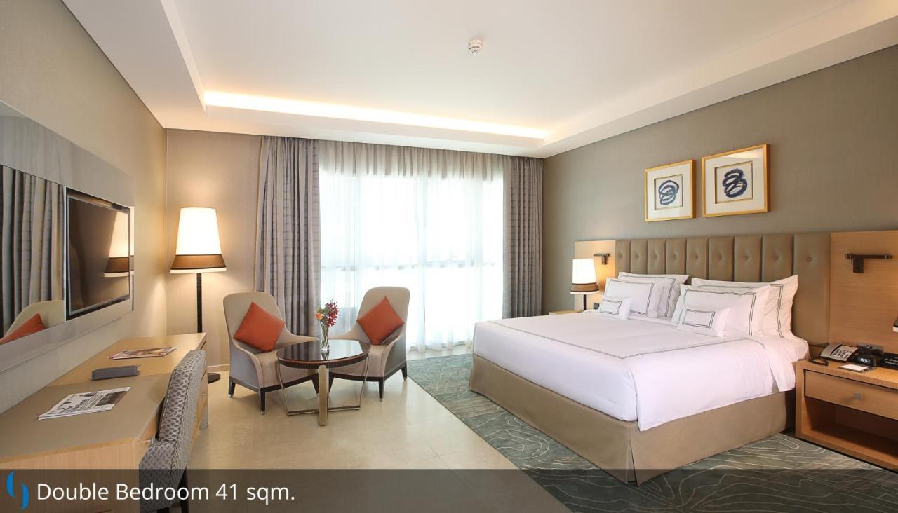 Superior King Room Complimentary Luxury Transfers to Jumeirah Beach Mall of Emirates