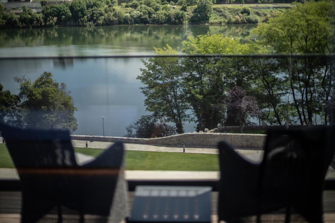Deluxe River View Room