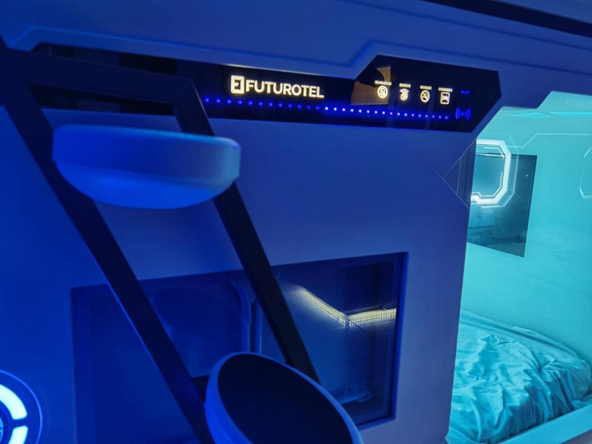 Deluxe Capsule Bed,1297378267:JPEG