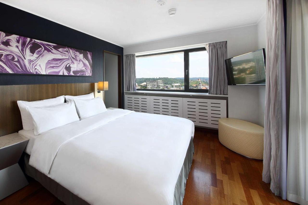 Suite with Balcony and Old Town View
