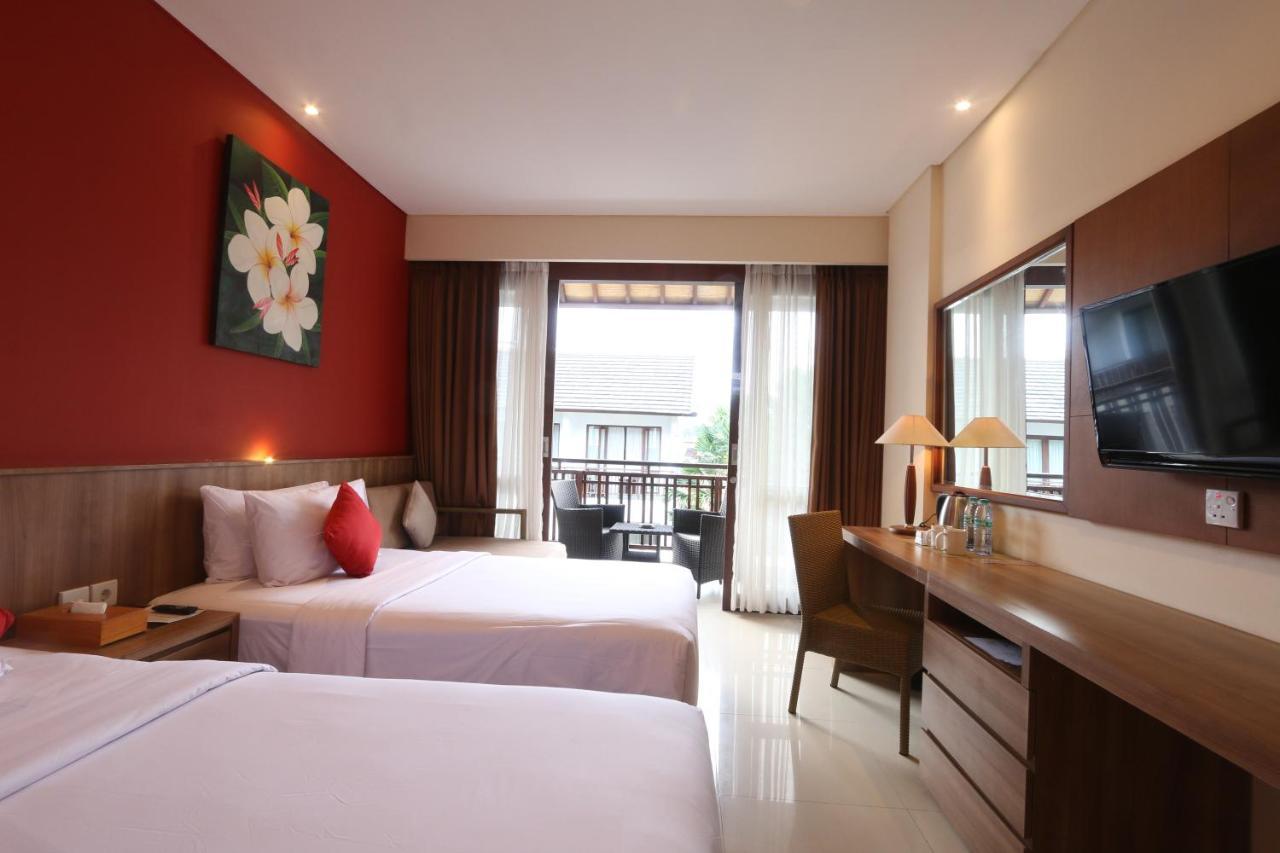 Deluxe Premier Room, Twin Bed with Pool View