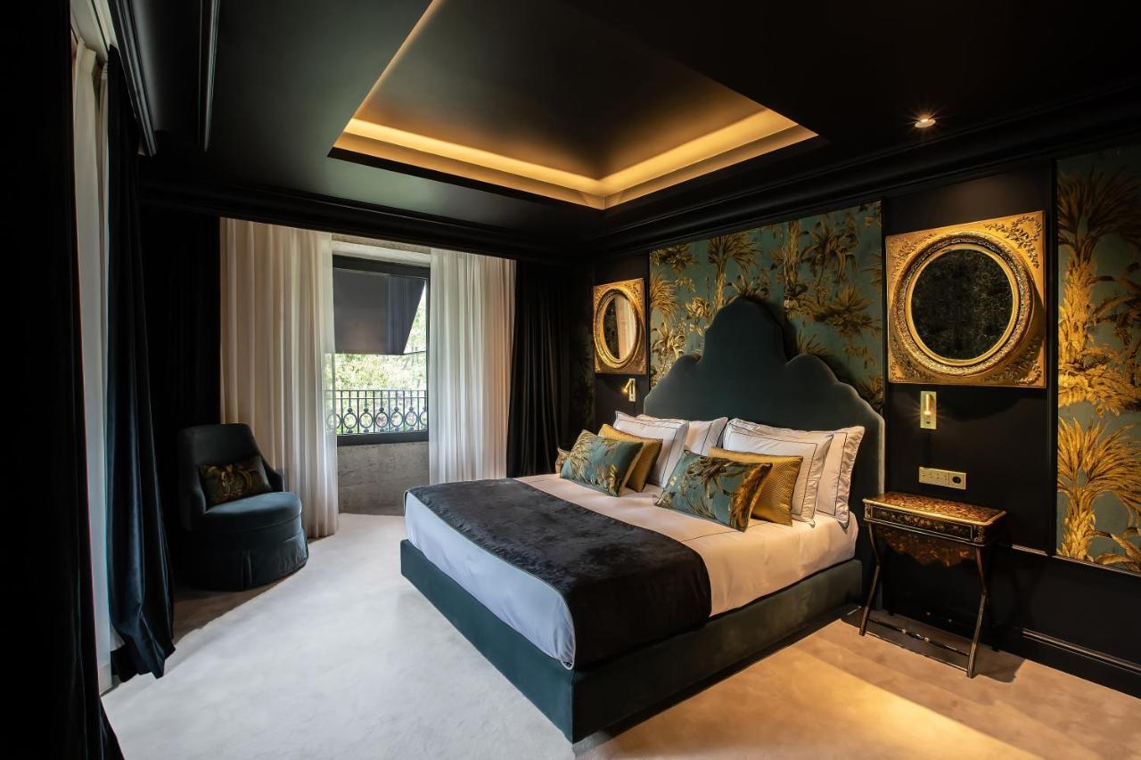 Deluxe River View Room