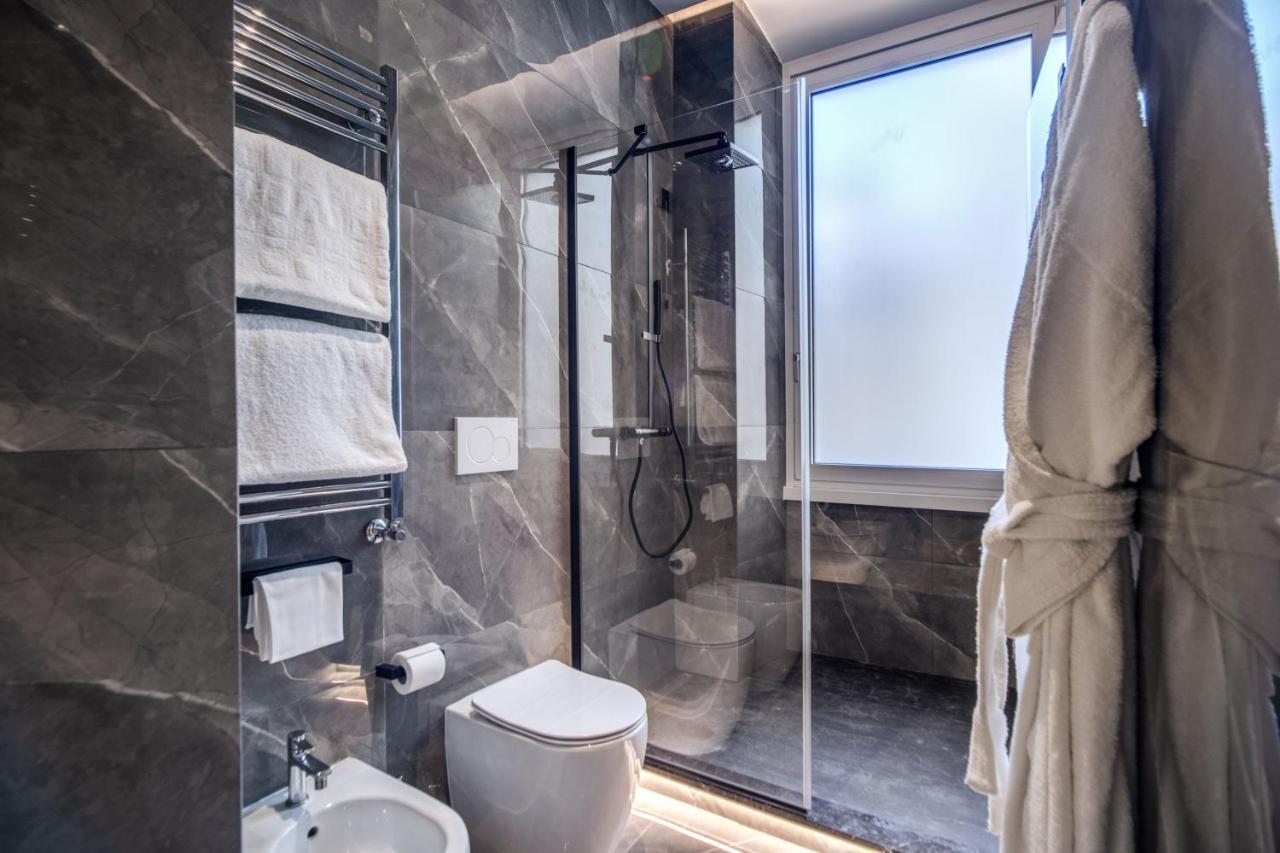 Executive Suite,1331472233:JPEG
