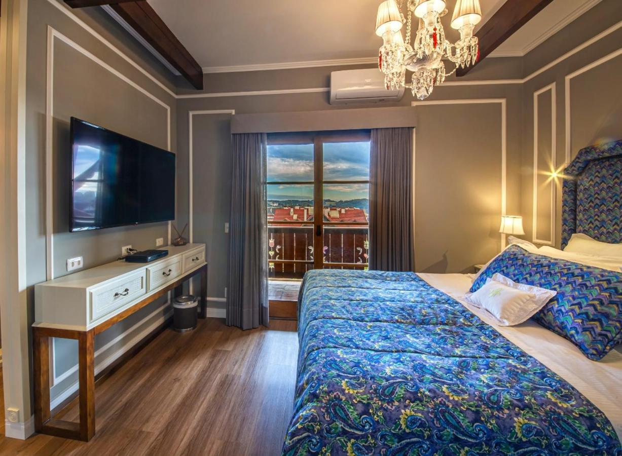 Superior Suite,1588510448:JPEG