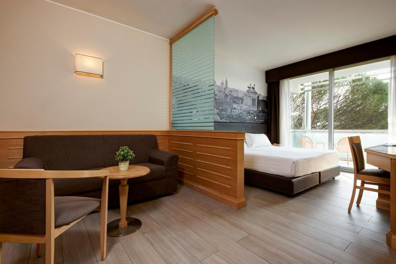 Executive Room Balcony,1338664490:JPEG