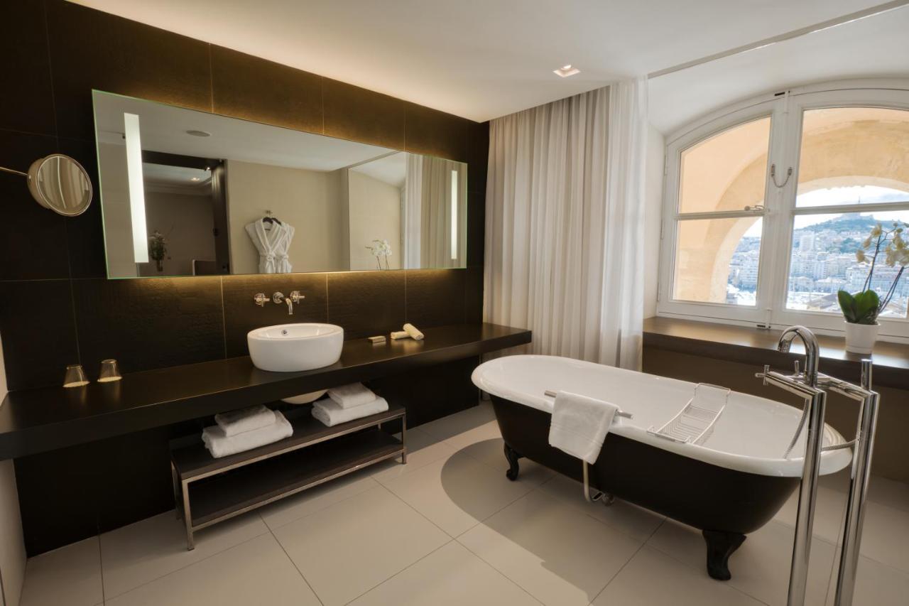Chambre Lit King-Size Premium - Vue sur Église